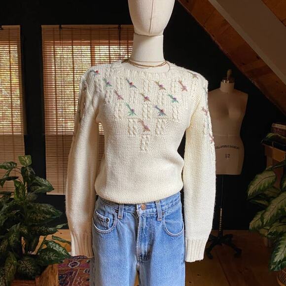 American Vintage Sweaters - Vintage embroidered sweater